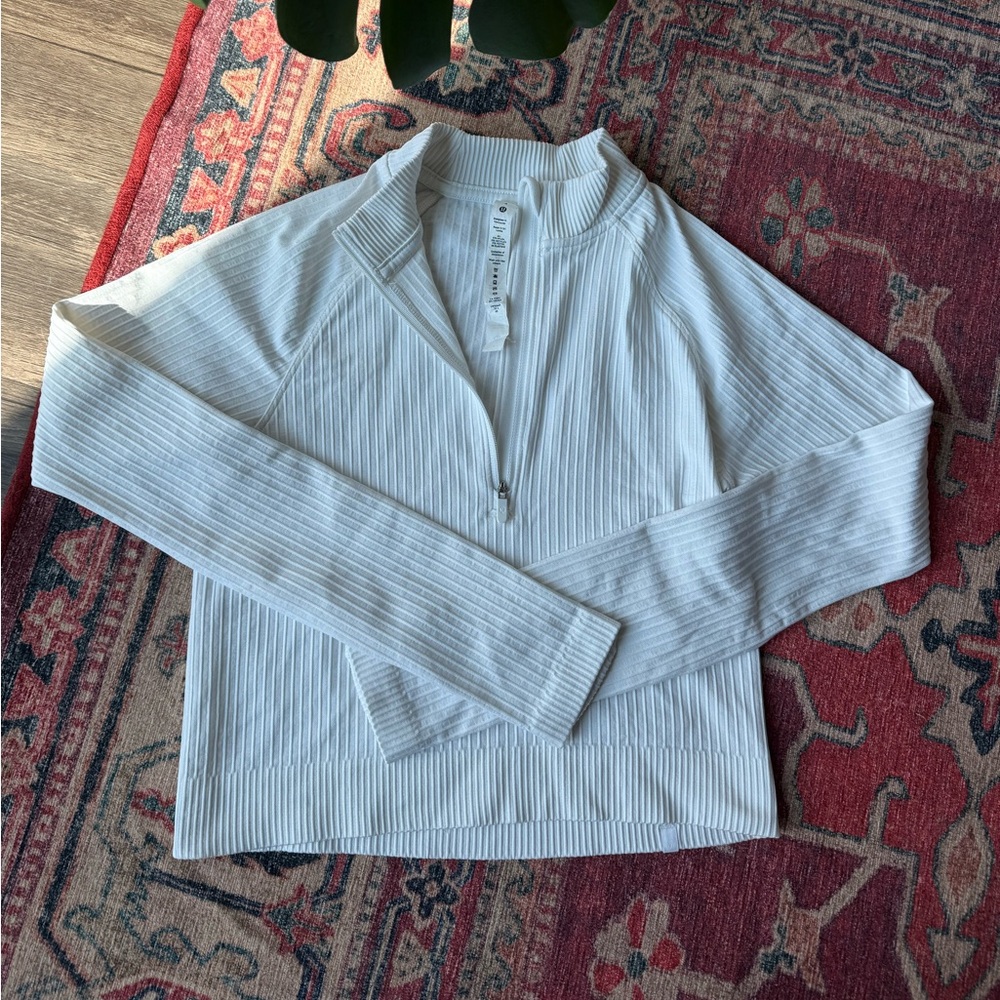 Lululemon Rest Less Cropped Half Zip - Size 4